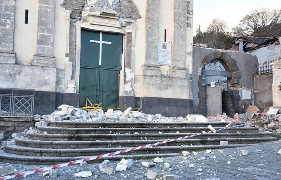 Trzęsienie ziemi na Sycylii częściowo uszkodziło kościół i pomnik świętego patrona przeciw wulkanom
