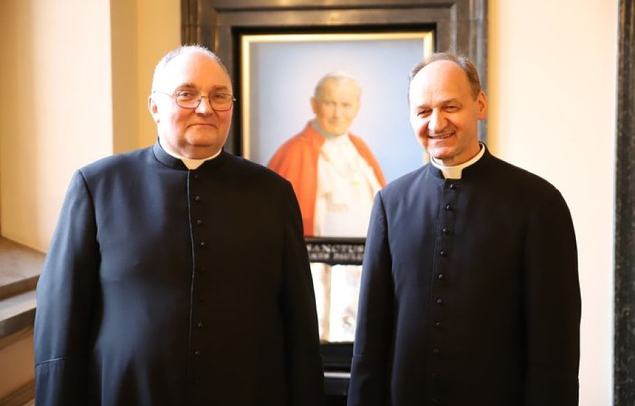 Kim są nowi biskupi krakowscy? Proszą o modlitwę i pragną służyć ludziom