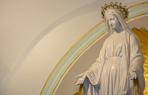 USA: wandal zbezcześcił figury Matki Bożej i aniołów przed polskim kościołem