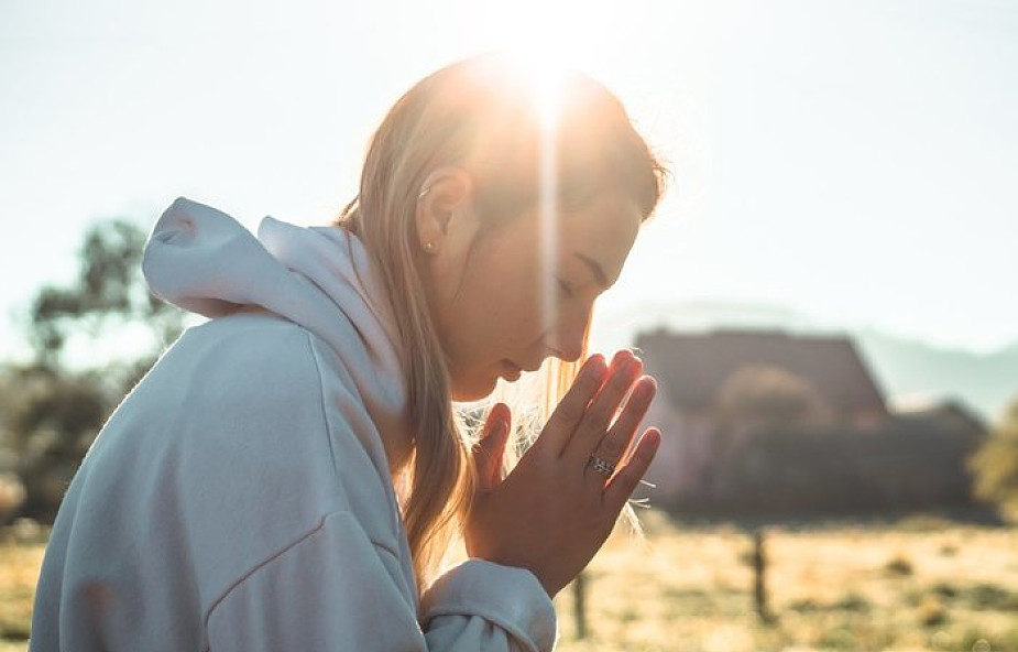 Mary Healy: jak modlić się o cud? Nie należy zapominać o najważniejszym