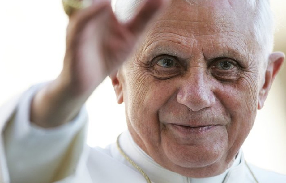Bliskie otoczenie Benedykta XVI odniosło się do medialnych doniesień o stanie jego zdrowia