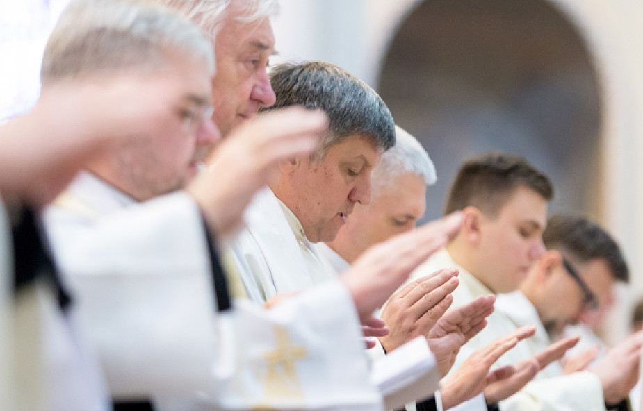 Kard. Nycz do kapłanów: bądźmy służebni wobec Kościoła i w Kościele