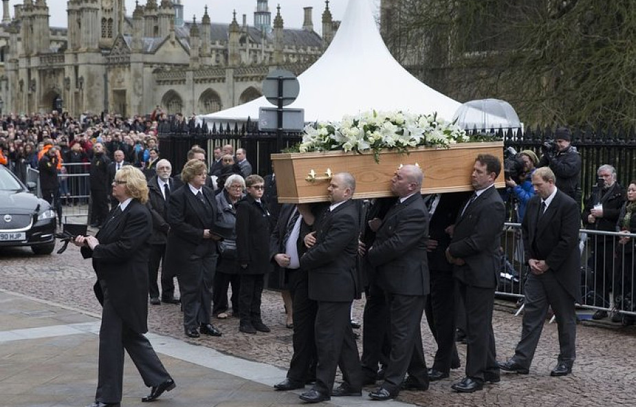 W.Brytania: uroczystości pogrzebowe Stephena Hawkinga w Cambridge
