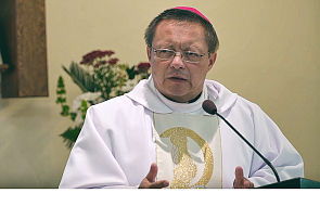 Abp Grzegorz Ryś: takie zachowanie może rozwalić cały Kościół