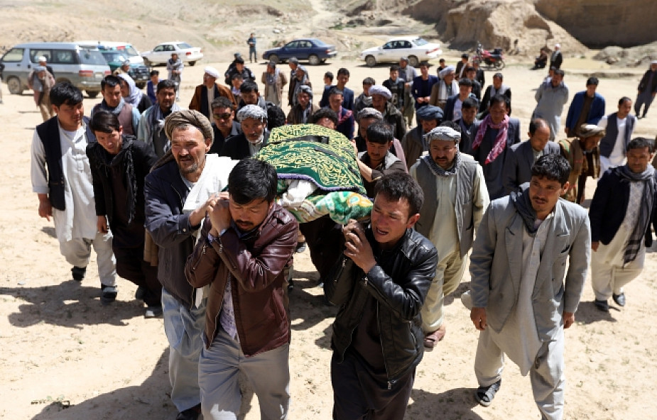 Afganistan: 14 policjantów i żołnierzy zginęło w atakach talibów