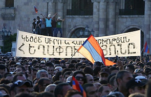 Armenia: Rządząca partia gotowa do negocjacji z liderem protestów. Wybory już 1 maja