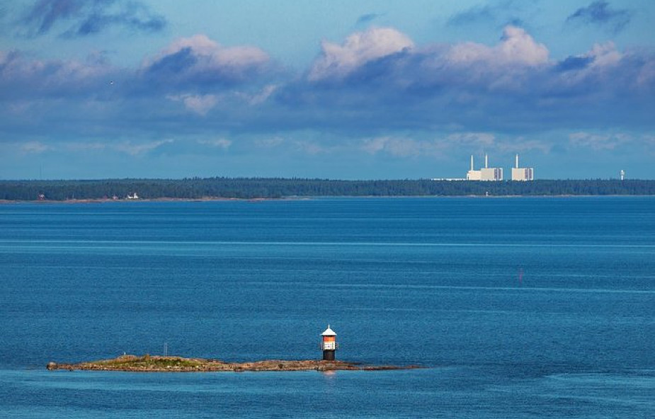 Rosja: pierwsza pływająca elektrownia atomowa holowana przez Bałtyk