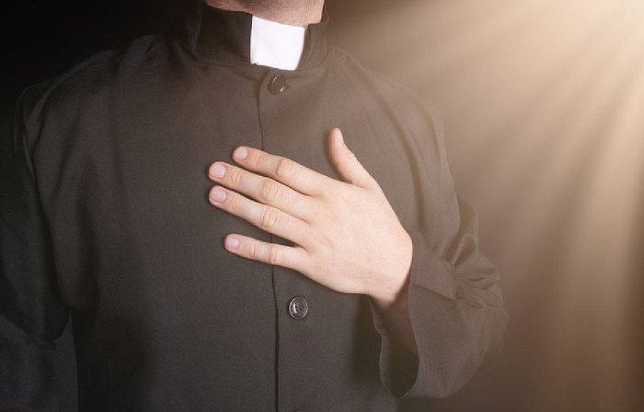 Zamordowano młodego księdza podczas błogosławienia dzieci