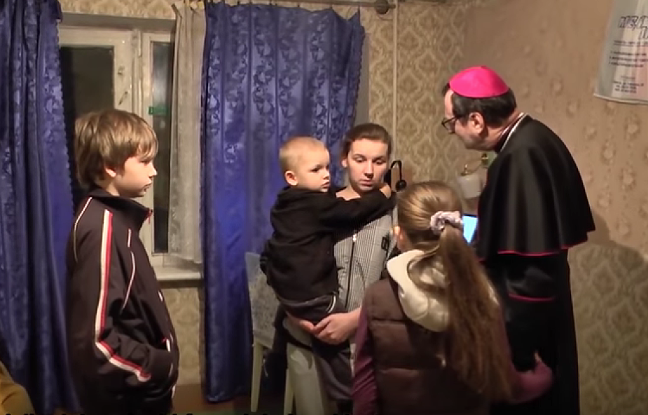 Nuncjusz apostolski w Kijowie apeluje: nie zapominajcie o konflikcie na Ukrainie