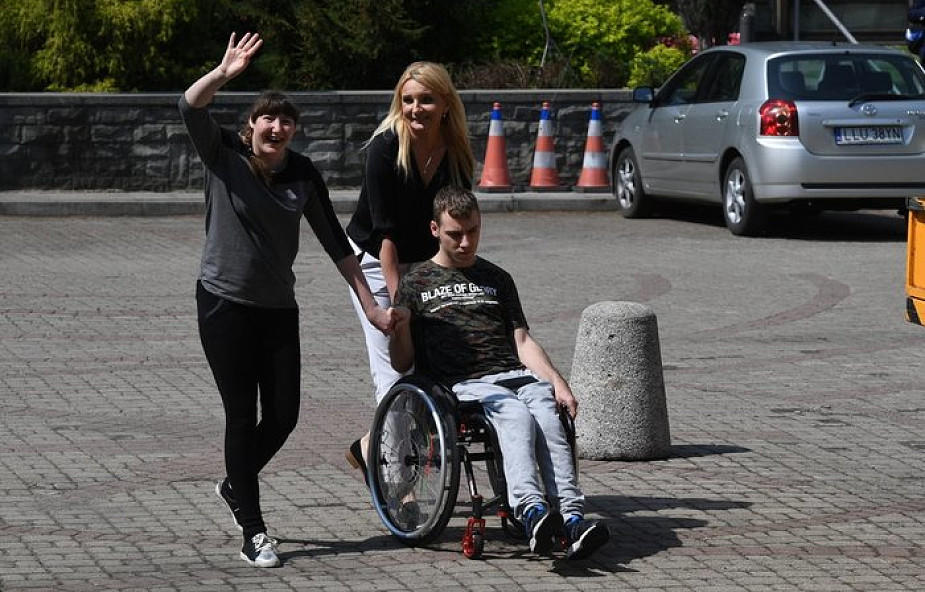Szef OPZZ odwiedził protestujących w Sejmie opiekunów osób niepełnosprawnych