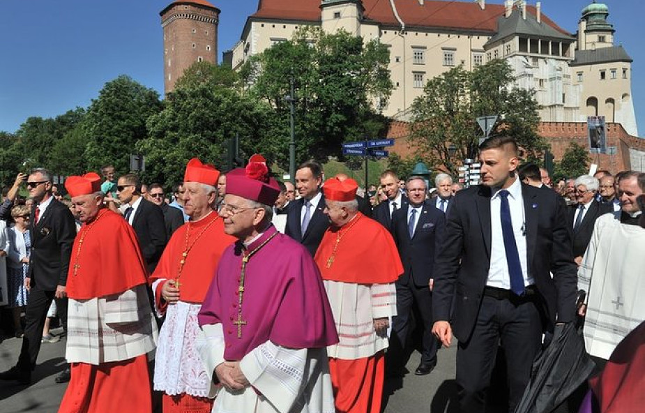 Kraków: z Wawelu wyruszyła procesja ku czci św. Stanisława