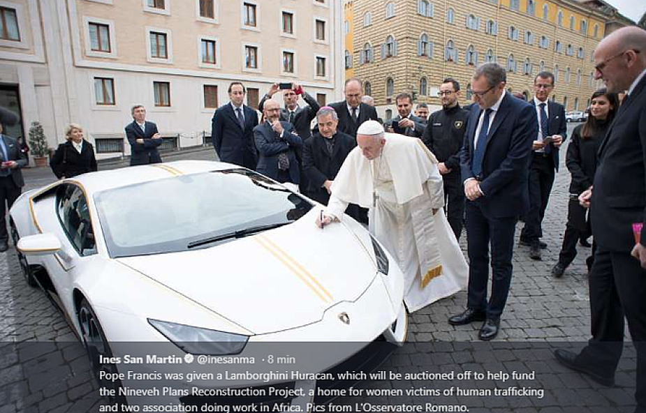 Papieskie Lamborghini zostało sprzedane. Kwota jest oszałamiająca