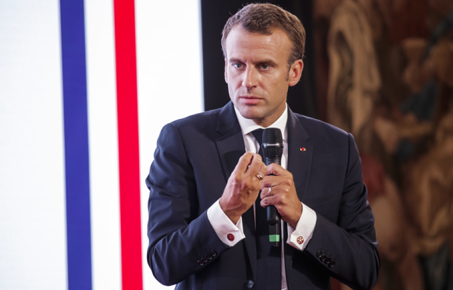 Macron: amerykańskie cła zamykają drzwi przed innymi negocjacjami