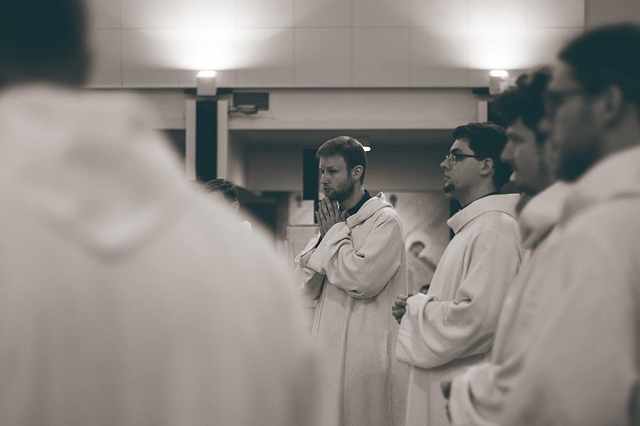 Sześciu młodych jezuitów zostało diakonami. Zobacz zdjęcia z tego wydarzenia - zdjęcie w treści artykułu nr 13