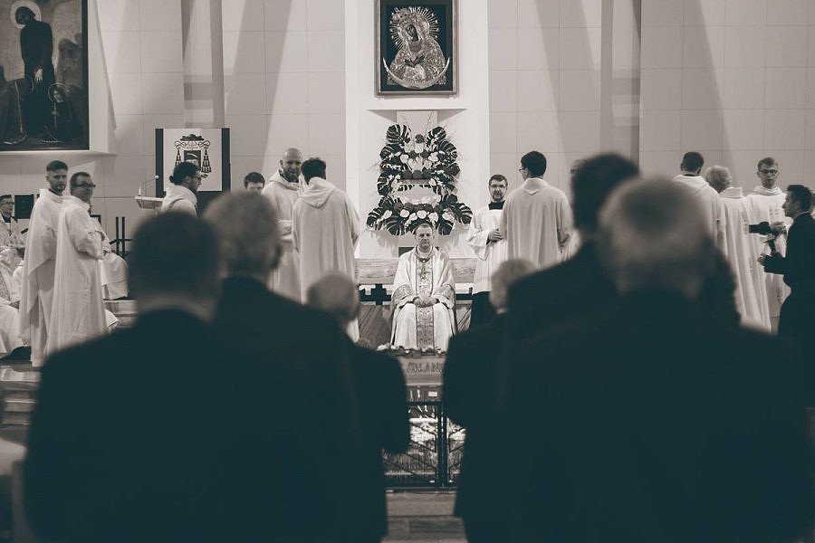 Sześciu młodych jezuitów zostało diakonami. Zobacz zdjęcia z tego wydarzenia - zdjęcie w treści artykułu nr 16