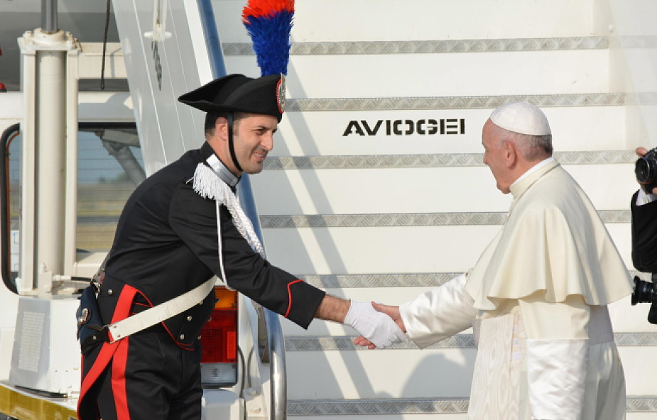 Papież Franciszek przybył do Genewy