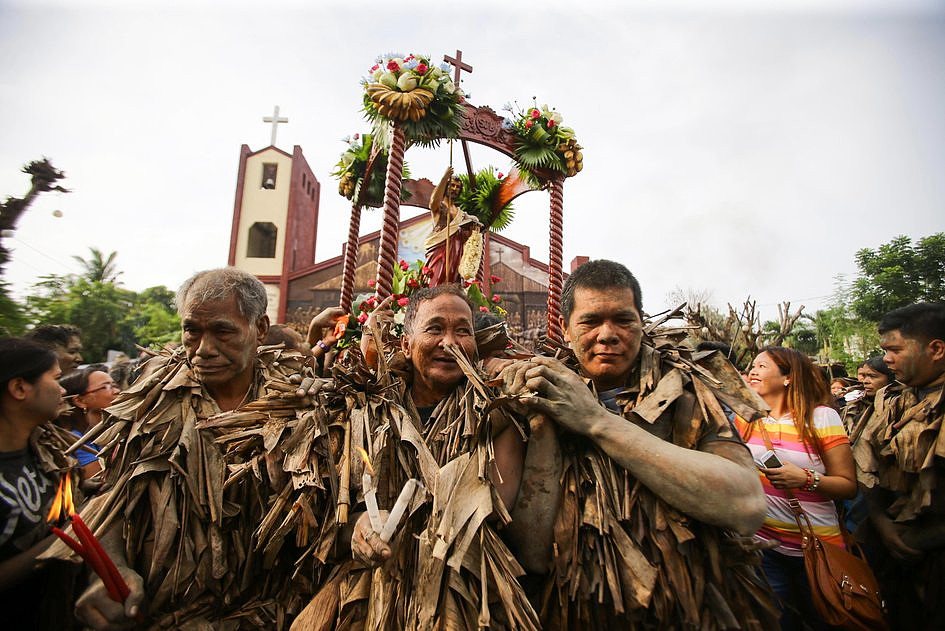 Na Filipinach w nietypowy sposób świętowano uroczystość narodzenia św. Jana Chrzciciela - zdjęcie w treści artykułu nr 1
