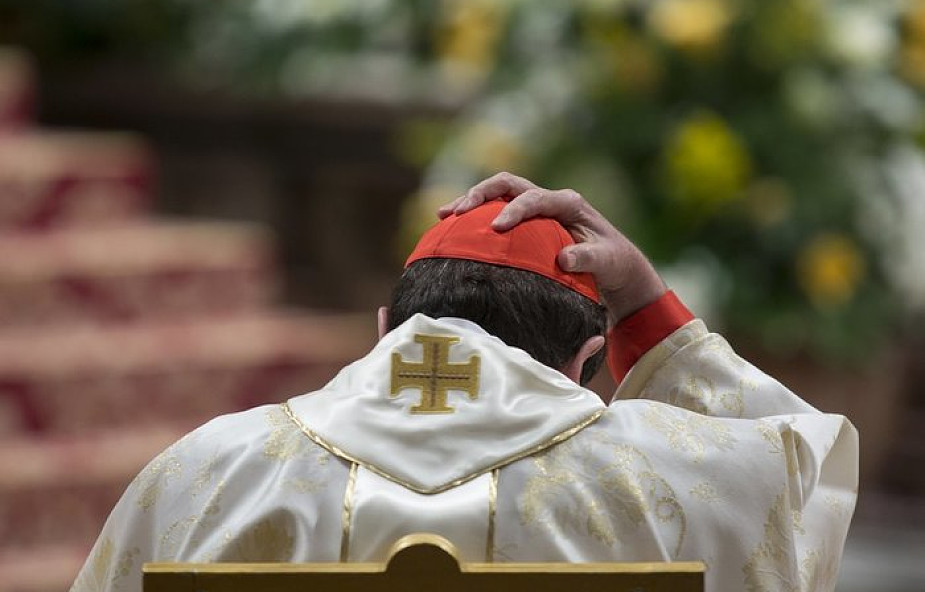 Watykan: papież poszerzył grono kardynałów-biskupów