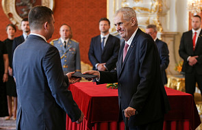 Czechy: prezydent Zeman mianował koalicyjny rząd Babisza (opis)
