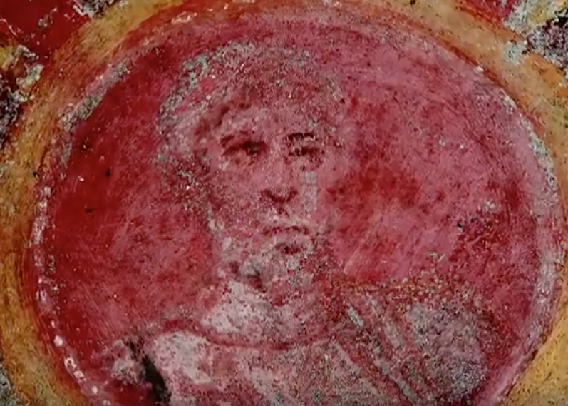 Archeologowie odkryli w starożytnych katakumbach portrety. Prawdopodobnie przedstawiają... apostołów - zdjęcie w treści artykułu