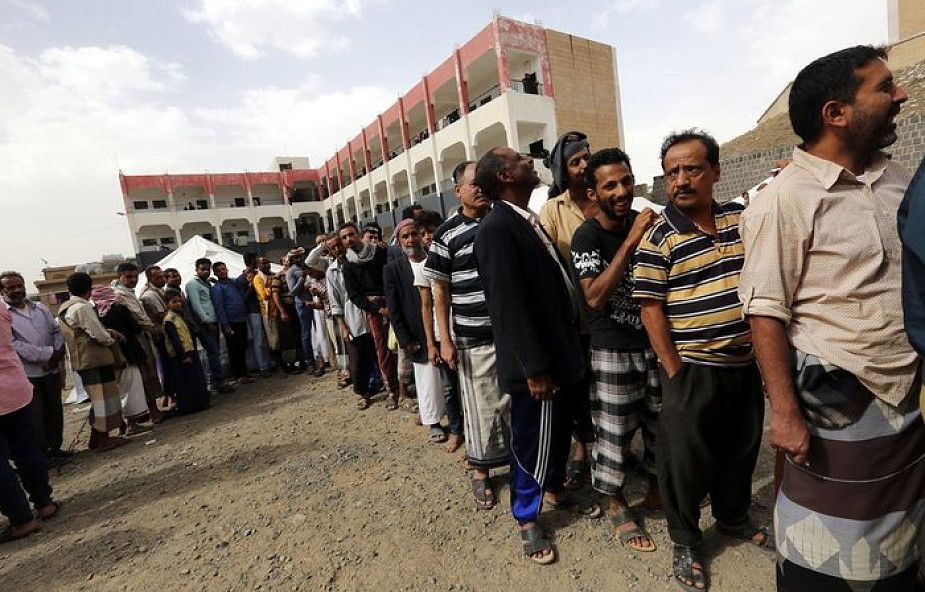 AI: w tajnych więzieniach ZEA w Jemenie mogło dochodzić do "zbrodni wojennych"