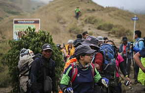 Indonezja: uratowano ponad 500 turystów uwięzionych na wulkanie