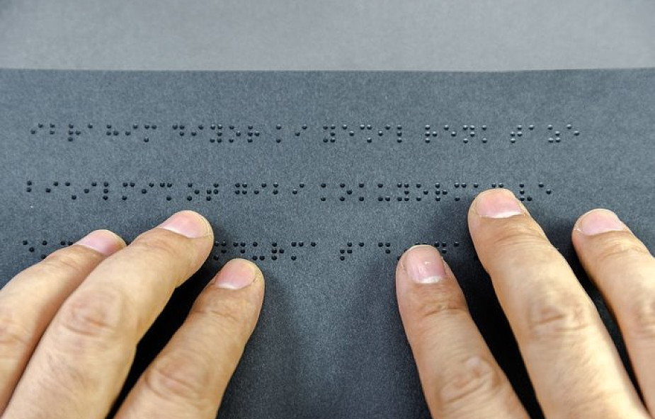 Częstochowski szpital ma karty praw pacjenta w alfabecie Braille’a