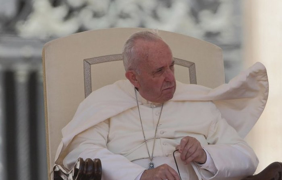 Franciszek na rozpoczęcie spotkania w Bari: chcemy dziś wspólnie rozpalić płomień nadziei [DOKUMENTACJA]