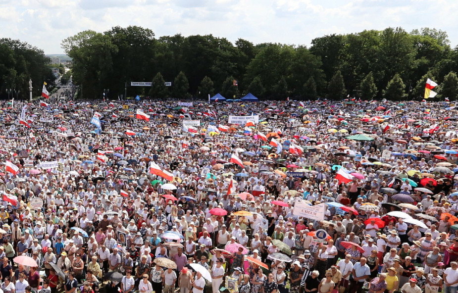 Manifestacje w Częstochowie - 1 mandat, kilkunastu wylegitymowanych