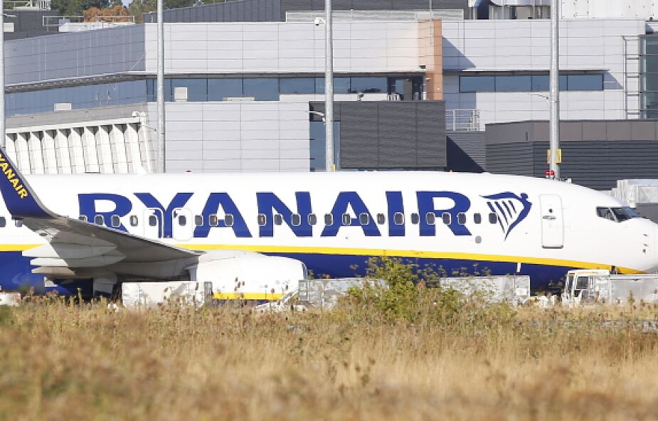 Strajkują piloci linii lotniczych Ryanair; odwołano około 400 lotów