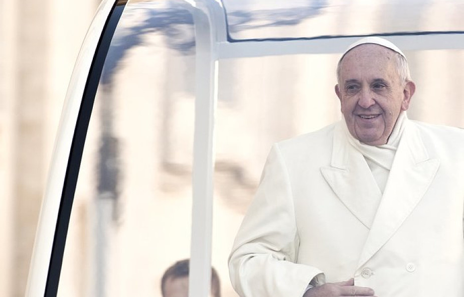 Irlandia: nowe emoji na papieską wizytę