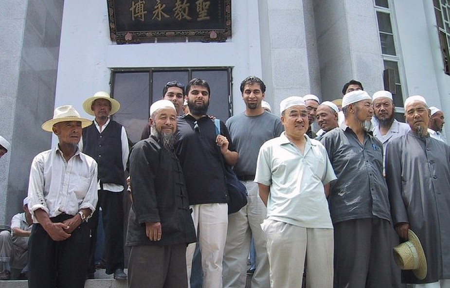 Prześladowani muzułmanie w Chinach apelują o pomoc: "miliony są w obozach". Władze zaprzeczają