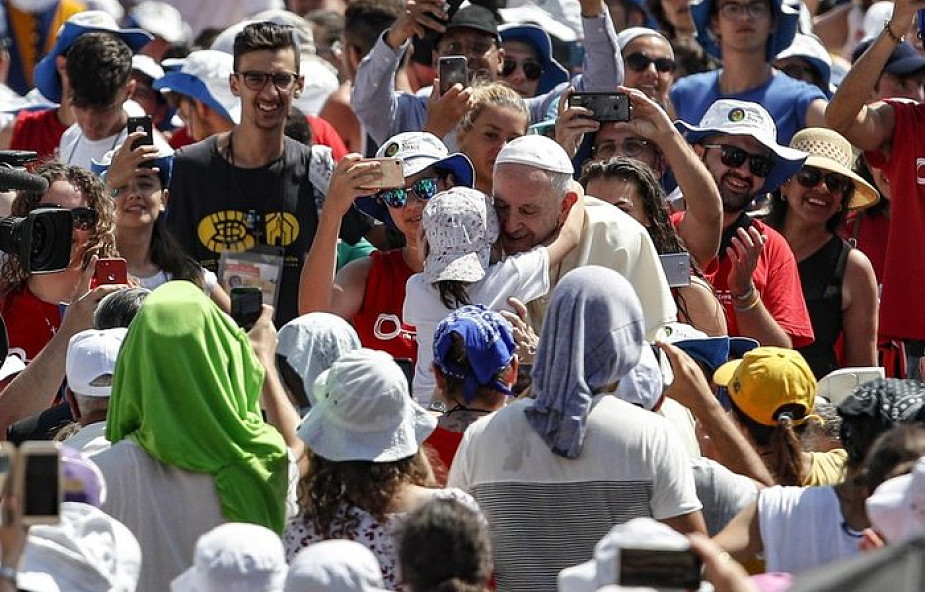 Włoski ksiądz po spotkaniu papieża z młodzieżą: to przesłanie powinno przemieniać ich życie