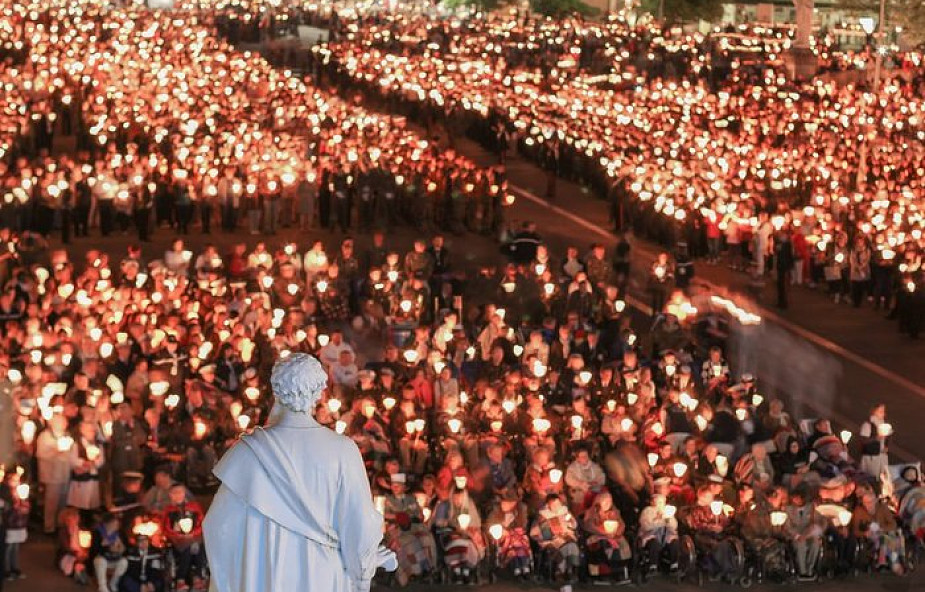10 tysięcy pielgrzymów uczestniczyło w Narodowej Pielgrzymce Francuzów do Lourdes