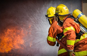 Lubuskie: strażacy gaszą pożar na składowisku śmieci blisko Nowej Soli