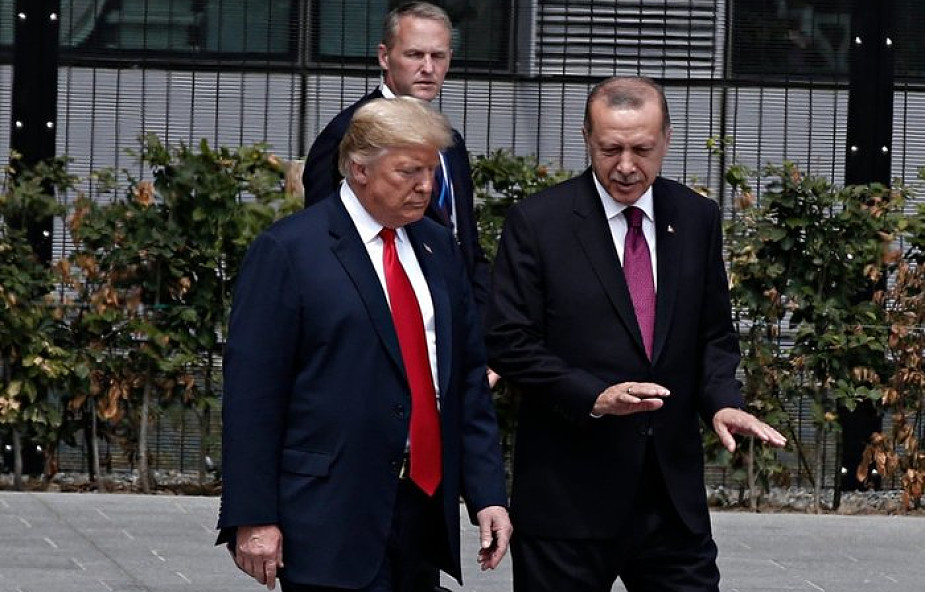 Turcja: ostrzelano ambasadę USA w Ankarze; nie ma ofiar