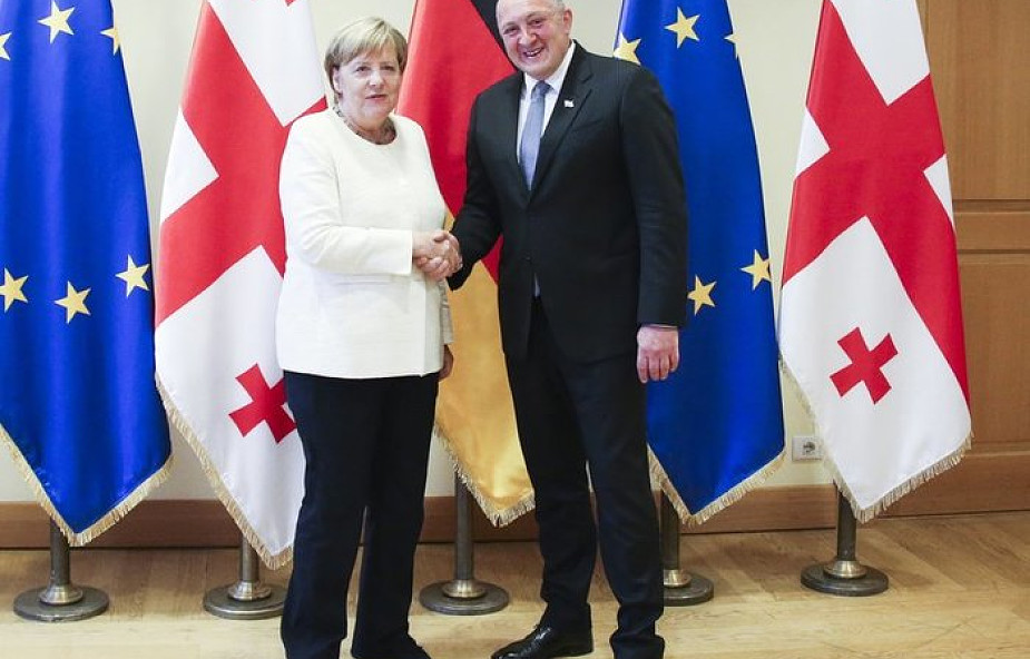 Merkel w Tbilisi obiecała wsparcie w wys. 200 mln euro. "Gruzję należy uznać za kraj bezpieczny"