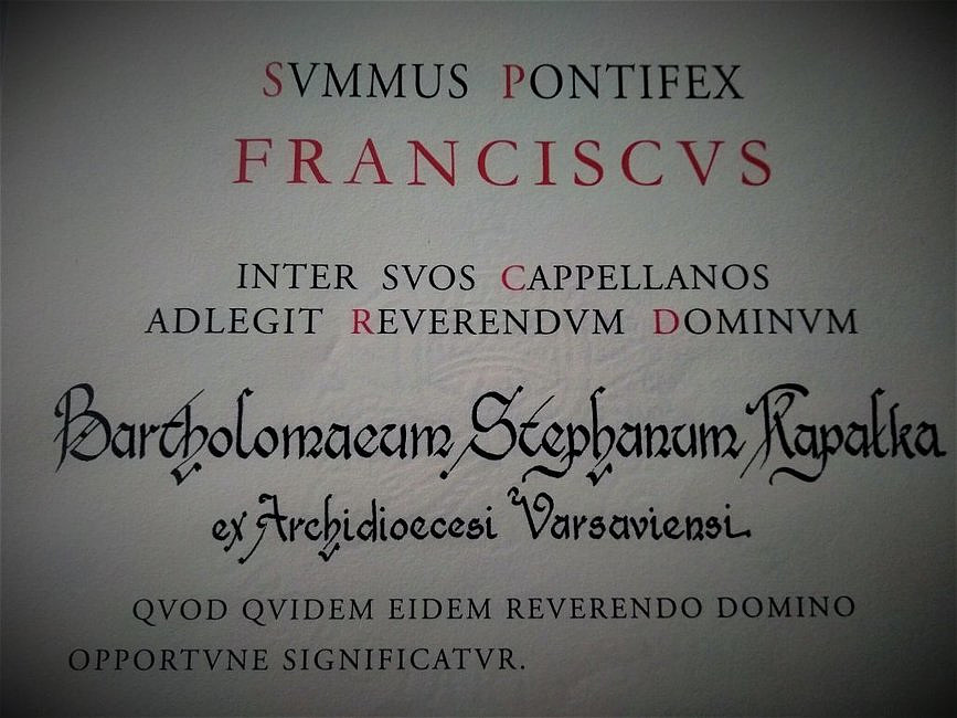 Papież Franciszek włączył warszawskiego księdza w grono swoich kapelanów honorowych - zdjęcie w treści artykułu