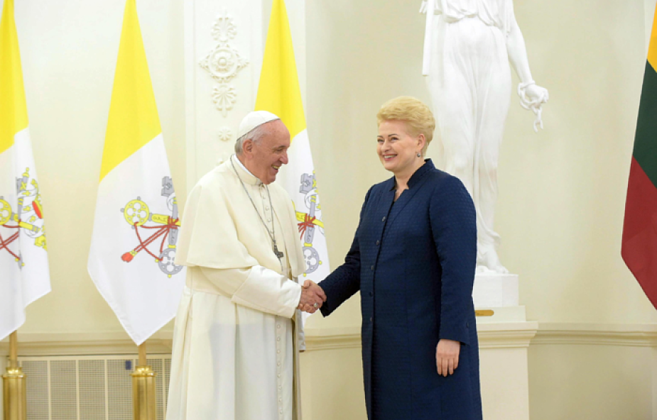 "Waszym zadaniem jest ugoszczenie różnic poprzez dialog, otwartość i zrozumienie". Franciszek na spotkaniu z władzami Litwy 