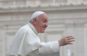Papież ubolewa, że starsi są odrzucani z jednego powodu. Opowiada wzruszającą historię