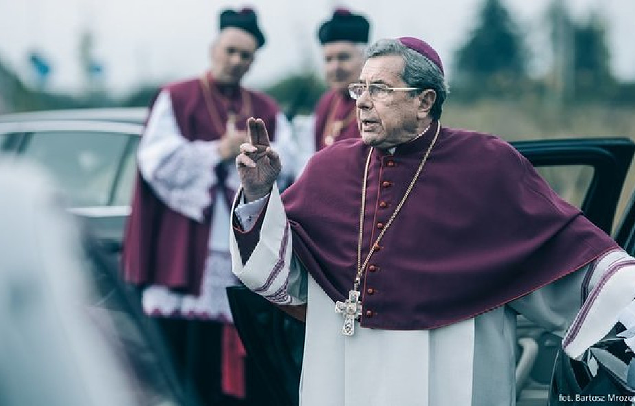 Katoliccy dziennikarze apelują: "zbojkotujmy ten upokarzający katolików film"