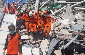 Indonezja: bilans ofiar śmiertelnych trzęsienia i tsunami przekroczył 832 osoby