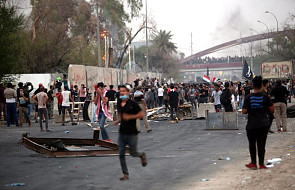 Irak: jeden zabity, 25 rannych w starciach w Basrze w trakcie protestów antyrządowych