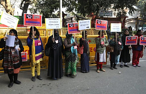 Indie: starcia policji z protestującymi przeciwko wejściu kobiet do świątyni