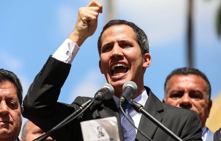 Wenezuela: lider opozycji ogłosił się tymczasowym prezydentem, tysiące wiwatujących manifestantów