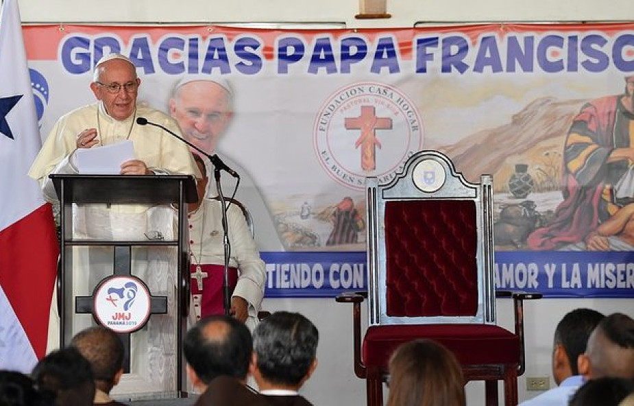 Papież w Domu Miłosiernego Samarytanina w Panamie: być tutaj to dotknąć milczącego i matczynego oblicza Kościoła