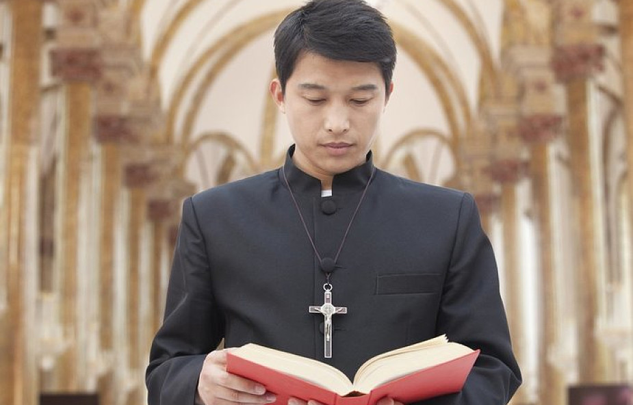 Chiny: księża "podziemni" przestają pełnić posługę, gdyż nie chcą być "patriotyczni"