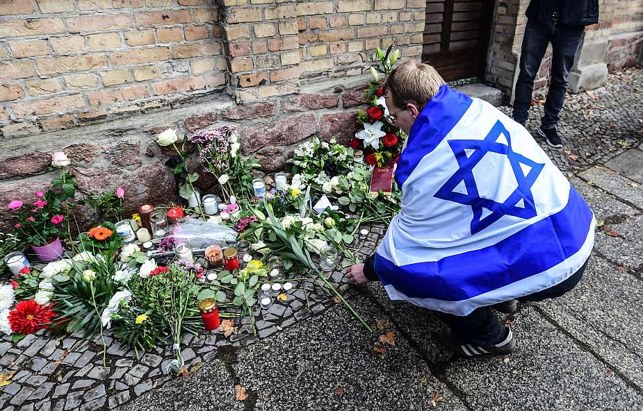 Niemcy: biskupi katoliccy wstrząśnięci zamachem na synagogę w Halle