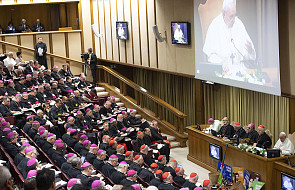 Synod: rozpoczęły się prace w małych grupach