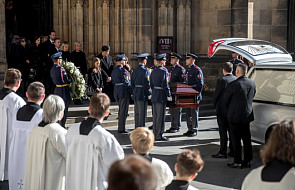 Msza pogrzebowa Karela Gotta w praskiej katedrze
